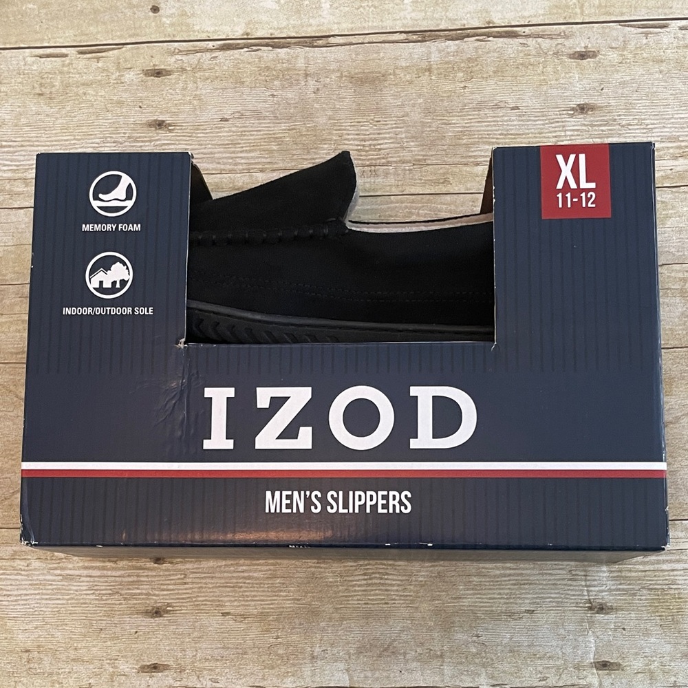 IZOD Men's Black Memory Foam Slippers